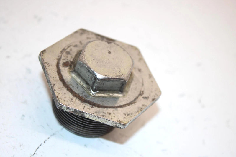 86 Honda Fourtrax 250 Trx250 A Oem Front Arm Hinge 90104-VM5-000 Q3998