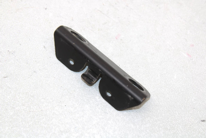 2006 Polaris Outlaw 500 Oem Lower Radiator Bracket 5249346-385 AP4