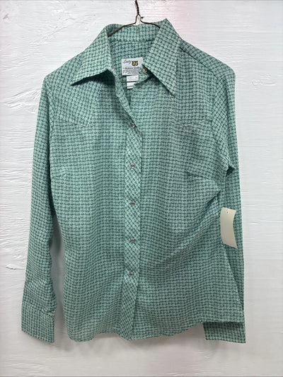 New Women’s Dickson Jenkins Green design Long Sleeve Pearl Snap Small DD-44