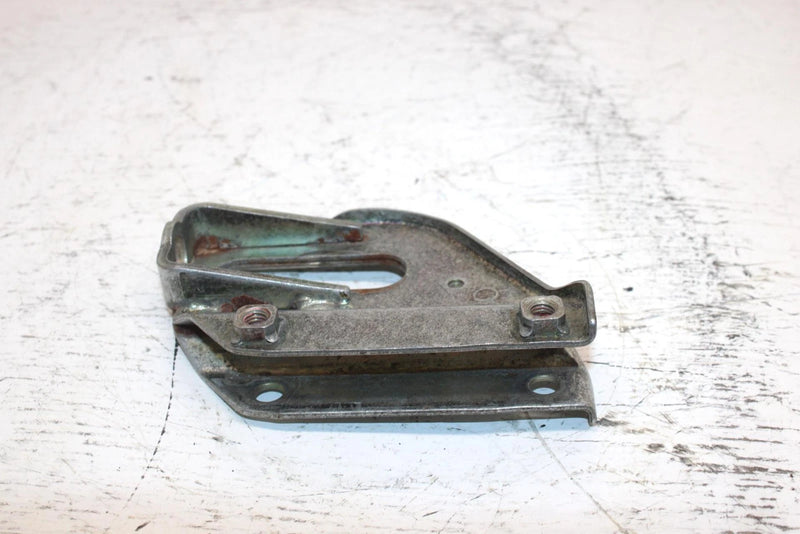 1989 Yamaha Inviter Oem Left Tensioner Bracket 8L8-47412-00-00 SY17