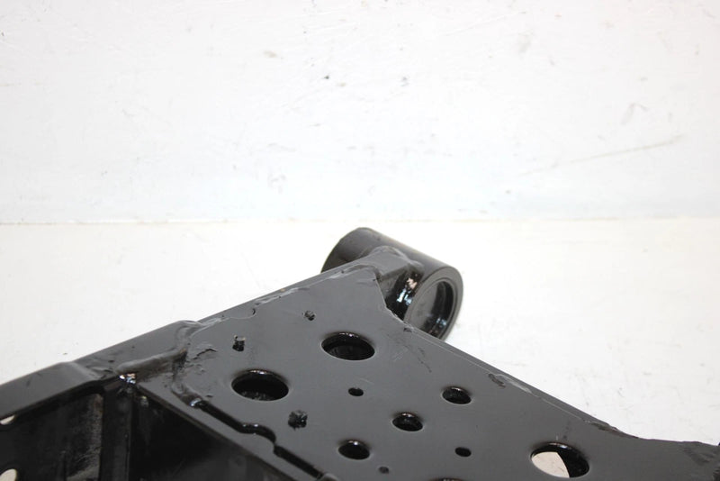 2001 Polaris Magnum 325 Oem Swingarm 1541577 AP98