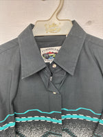 New Women’s Cumberland Designed Long Sleeve Button Up Medium MM-110
