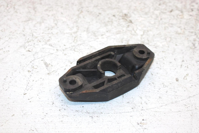 2006 John Deere  Buck 650 Oem Latch Base 708000034 AJ0