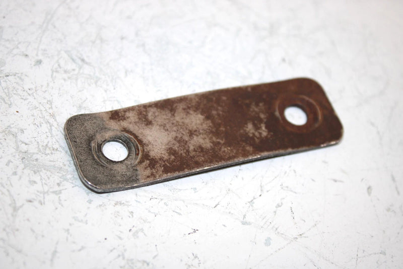 87 Polaris Trail Boss 4x4 Oem Mud Flap Bracket 5211020-067 5211020 Q2878