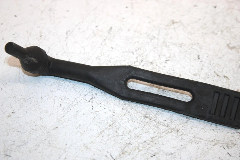 05 Arctic Cat Sabercat 700 Efi Lx Oem Hood Hold Down Strap 2606-624 SAS10