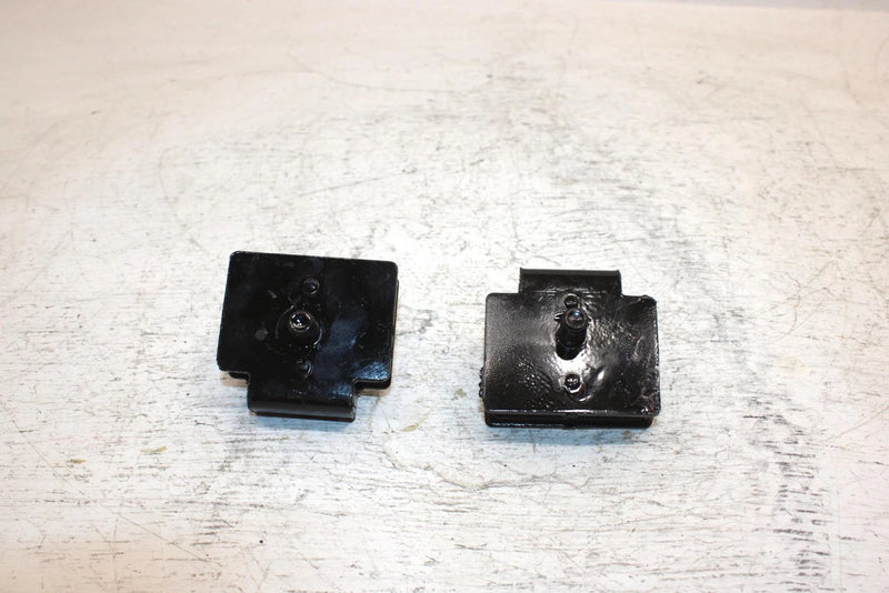 97 Yamaha Vmax Sx 700 Triple Oem Engine Mount Dampner Pair 8CH-21486-10-00 SY10