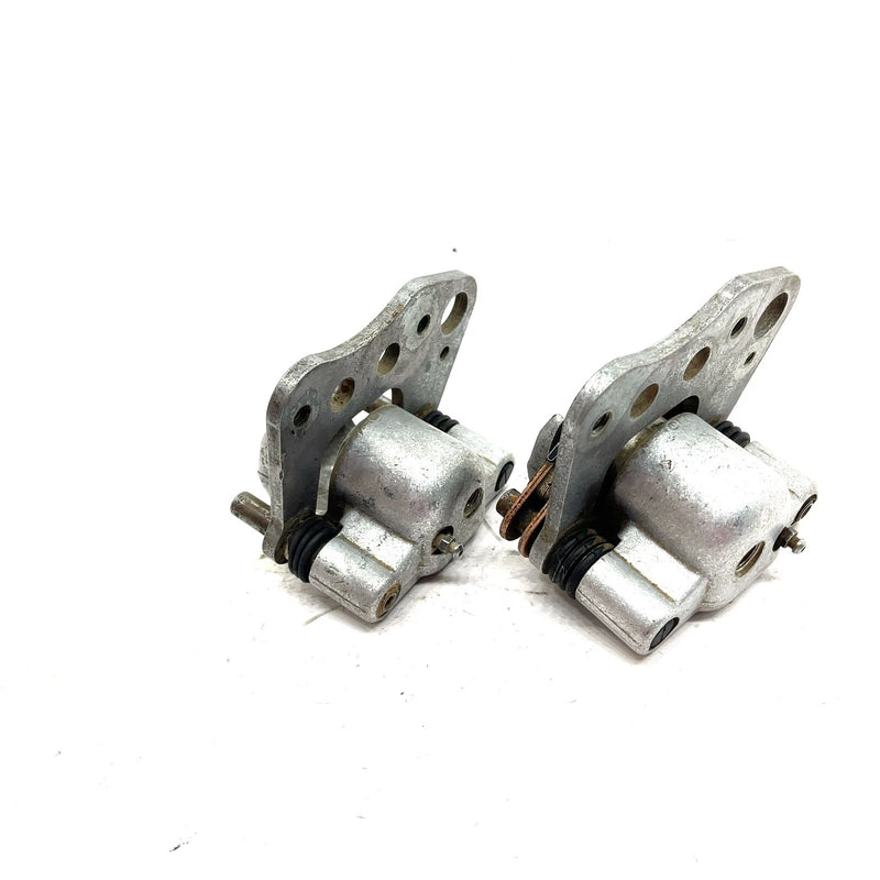 03-04 Polaris Magnum 330 4X4 OEM Front Caliper Set 1910681 AP218
