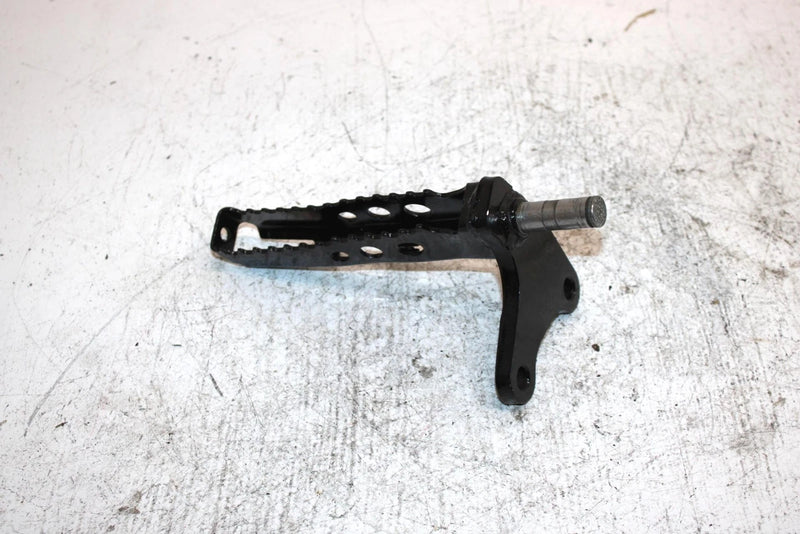 1987 Yamaha  Warrior Oem Left Foot Peg 1UY-27411-00-00 3GD-27411-01-00 AY16