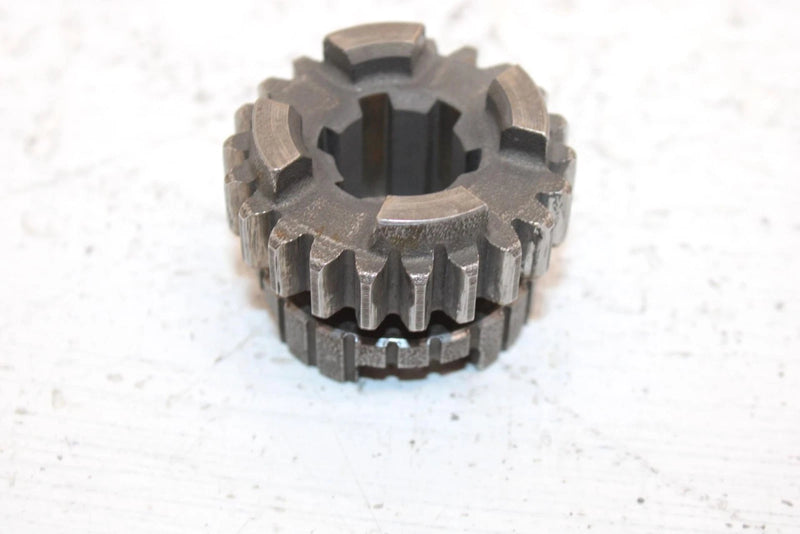 1986 Yamaha  Moto 4 200 Oem 3rd Pinion Gear 22T 59V-17131-00-00 AY1