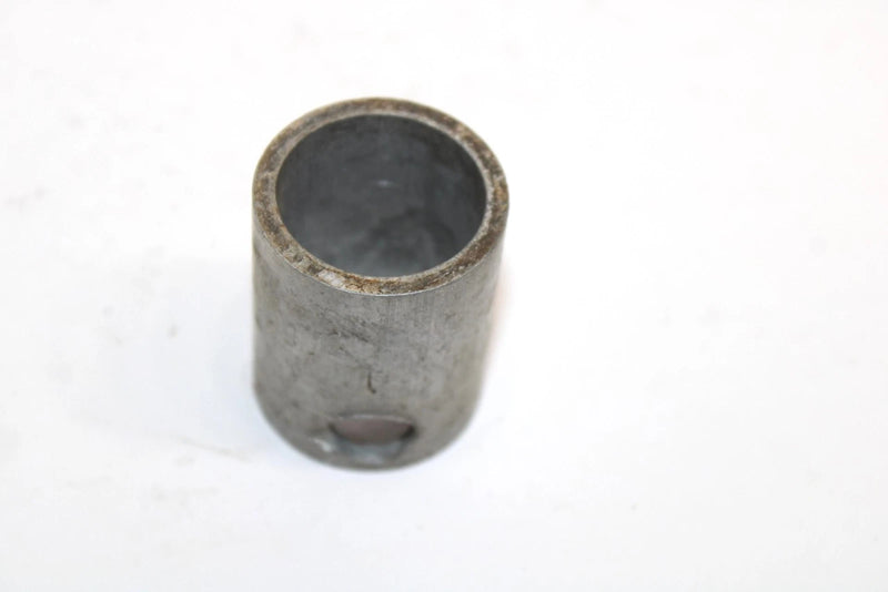 Ski-doo Oem Outer Rear Axle Spacer Pair (Hole) 503189809 Q4686