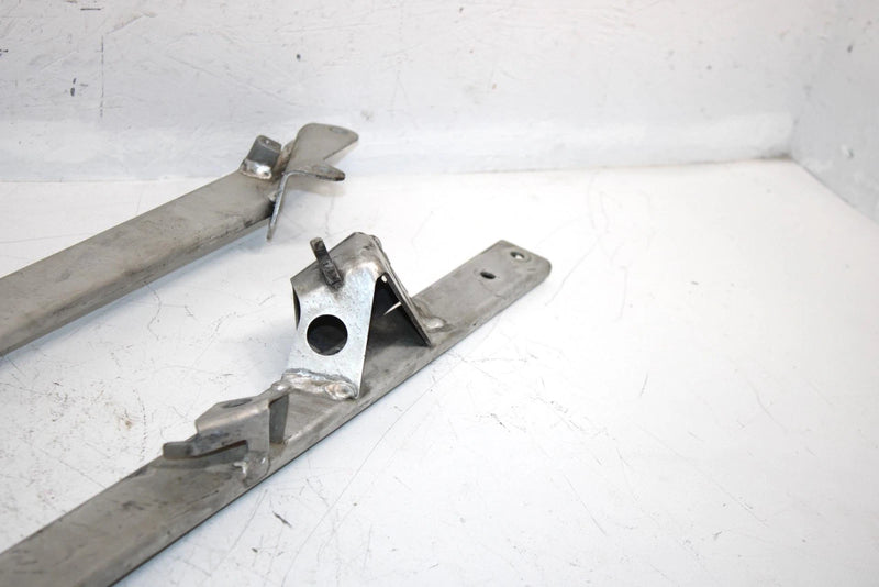 06 Ski-doo Gsx 600 Ho Sdi Oem Frame Member Brace Set 518323352 518323354 SS14