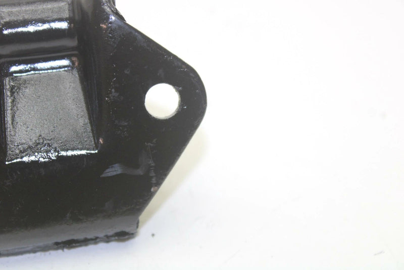 89 Yamaha Phazer PZ480N OEM Rear Lower Motor Mount 8V0-21486-00-00 Q2698