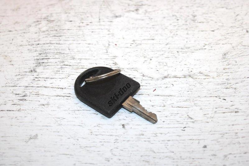 1998 Ski-doo Formula 500 Oem Ignition Key Switch 410111300 SS1