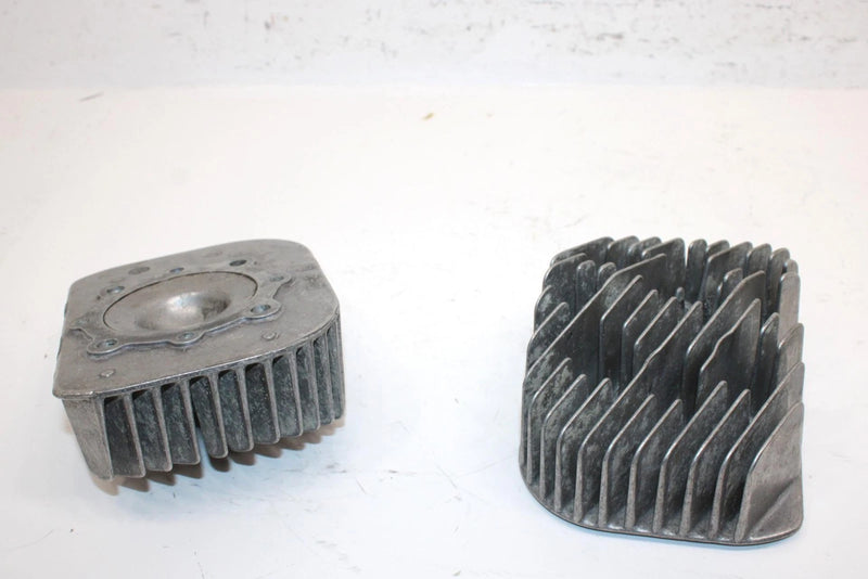 1988 Yamaha Phazer Oem Cylinder Head Set 8V0-11121-01-00 8V0-11111-01-00 SY26