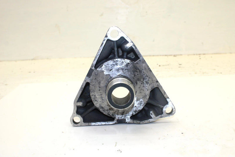 96 Yamaha Waveraider 760 Oem Impeller Shaft Bearing Holder 62G-45331-00-94 JY11