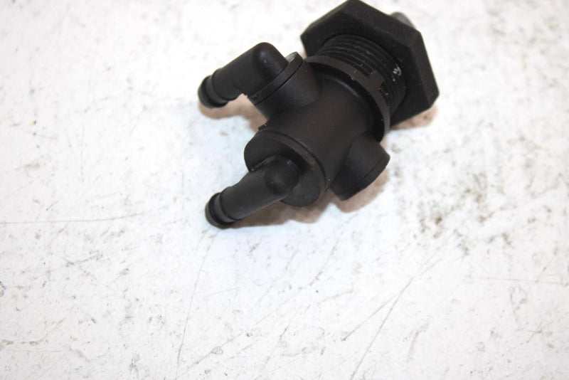 2001 Polaris Virage Oem Fuel Shut Off Valve 7052159 JP28