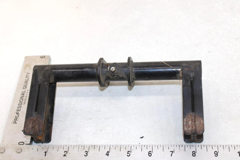 98 Polaris Classic Oem Rear Pivot Arm 1541141-067 Q5515