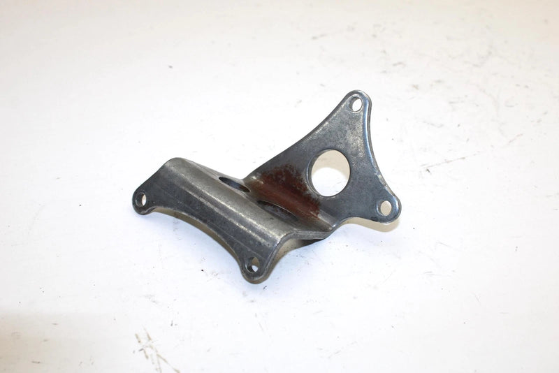 84 Honda ATC 200S OEM Starter Bracket 31204-958-680 Q3506