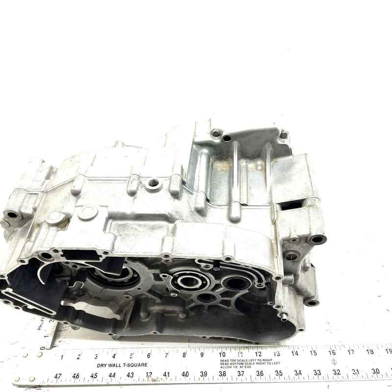 93-95 Kawasaki Bayou 400 KLF400B 4x4 OEM Crankcase 14001-5308 AK32