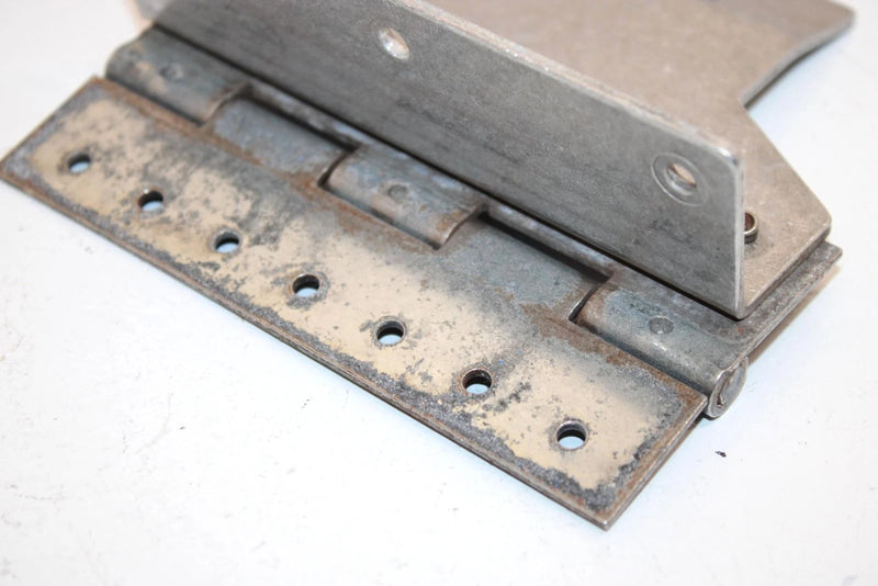 95 Polaris 500 Carb Oem Hinge 5210728 SPS1
