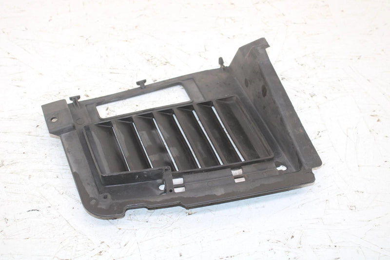 1986 Yamaha Phazer Oem Right Side Louver 8X9-77132-00-00 B691