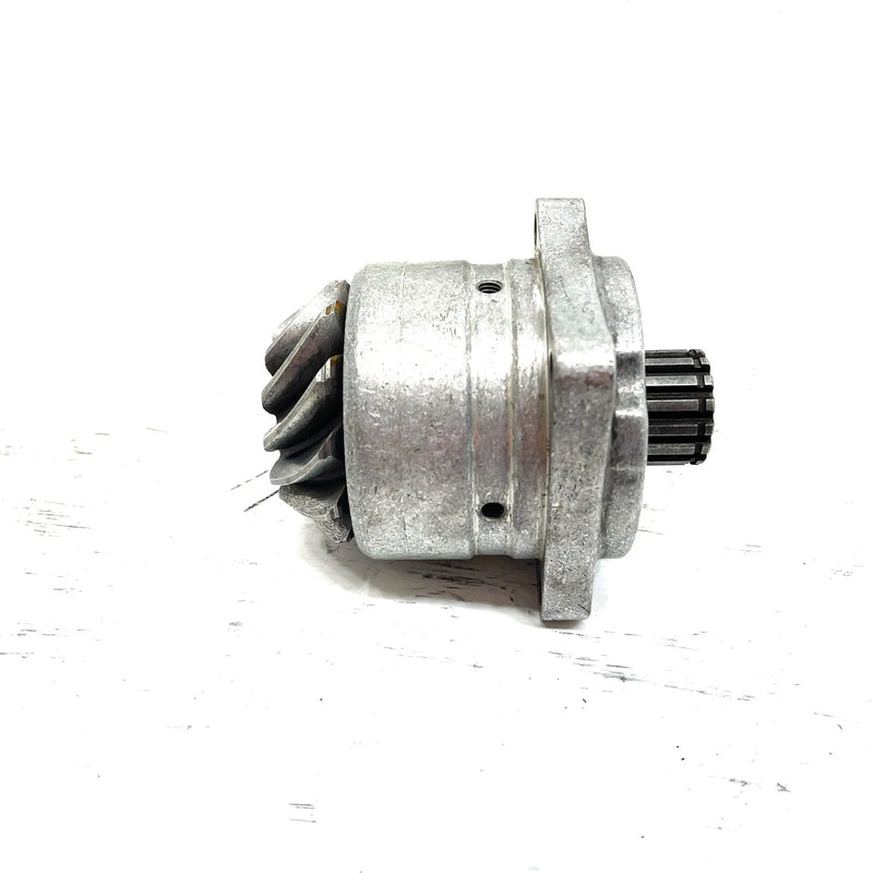 2005 Arctic Cat 650 4x4 V2 OEM Front Output Gear And Housing 3201-207 AA39