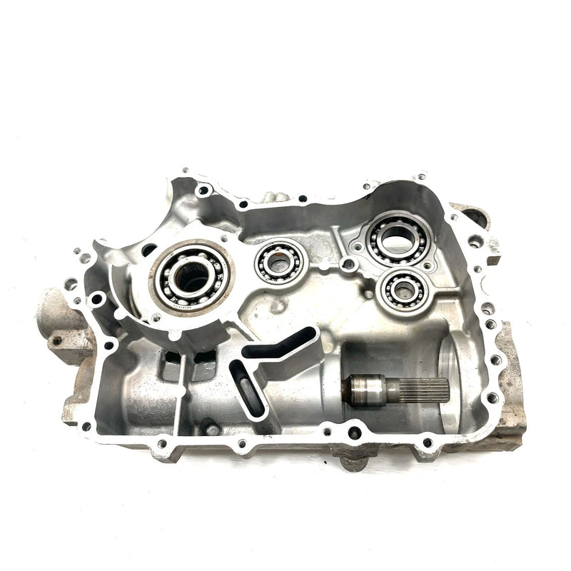 2004 Yamaha Bruin 350 YFM350FA 4x4 OEM Crankcase 5UH-15100-09-00 AY63