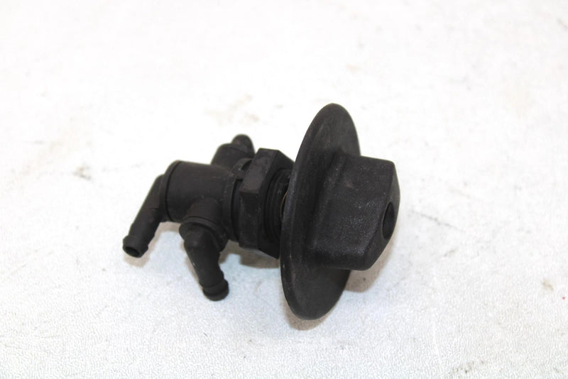 2003 Polaris Magnum 330 Oem 3 Way Fuel Petcock 7052161 Q1414