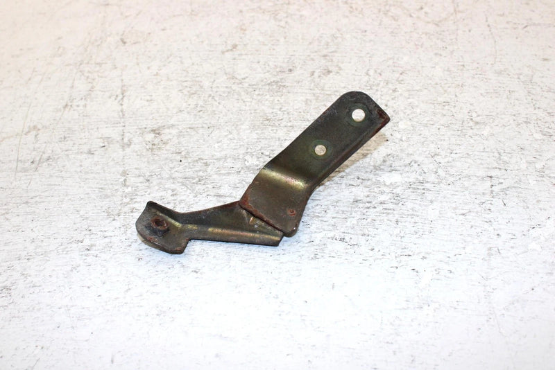 1991 Yamaha Exciter Ii 570 Liquid Oem Right Hood Bracket 82M-2196G-00-00 SY24