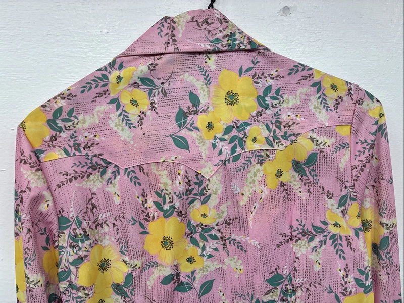 New Women’s Panhandle Slim Pink floral Long Sleeve Pearl Snap 10/32 KK-11