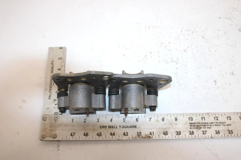 2001 Polaris Sportsman 500 Ho Oem Front Brake Caliper Set 1910682 1910681 Q5399
