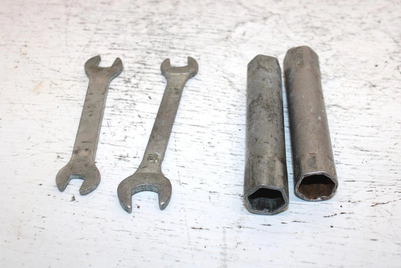 1997 Yamaha Venture Tr Oem Tool Box 85L-28100-01-00 SY15