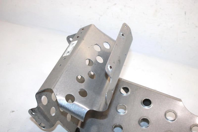 98 Ski-doo Mxz X 440 Oem RH Front Footrest 518320602 SS43