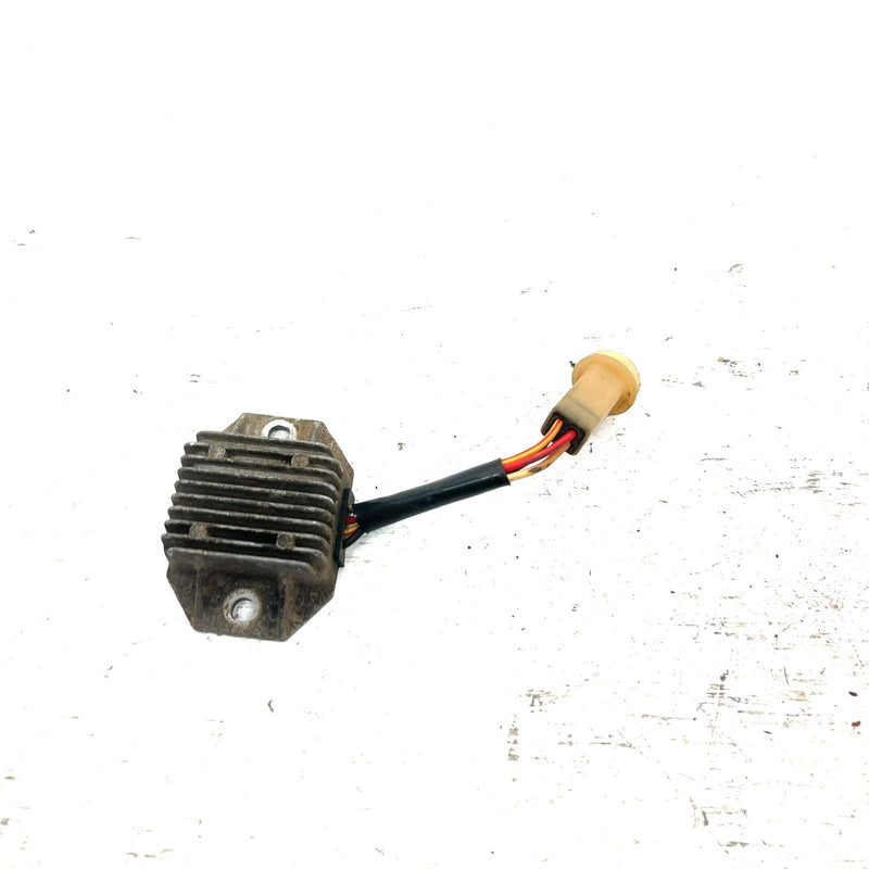 1985 Yamaha Tri Moto 200 YTM200 OEM Voltage Regulator 29U-81960-90-00 AY59