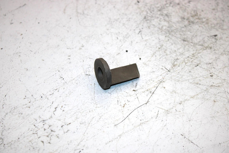 02 Arctic Cat Zrt 600 Oem Left Exhaust Valve Guide 3005-895 Q2758 