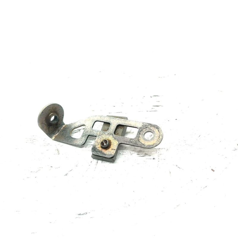 07 Can-Am Outlander 650 4x4 XT HO EFI OEM Engine Cover Support 705011461 AB17.1