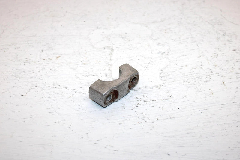 82 Honda Atc 185 Sa All Terrain Oem Handlebar Mount 95014-32100 95014-21101 AH70