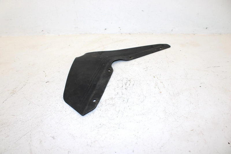 1984 Yamaha  Ytm 200 L Oem Rear Right Splash Guard 21V-21621-00-00 AY48