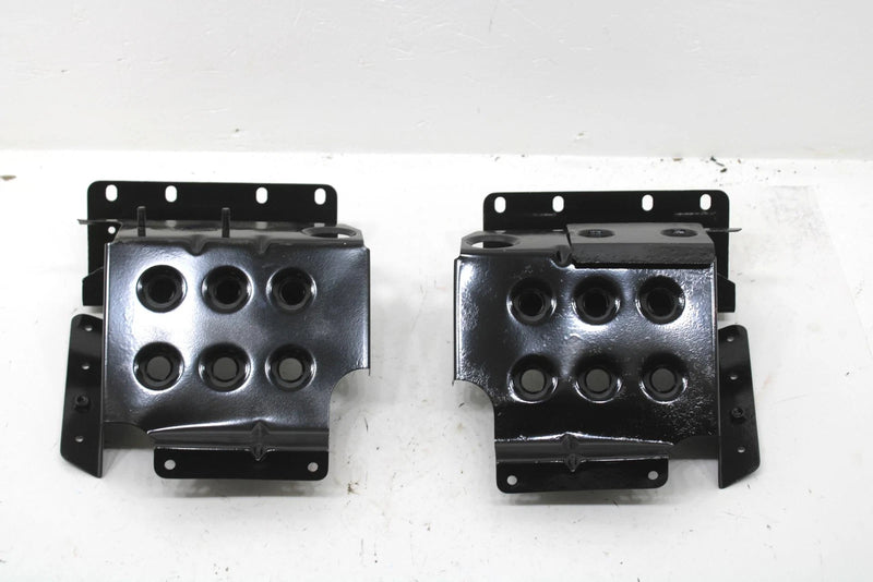 1985 Yamaha Enticer 340 Oem Foot Rest Set 8Y2-21910-01-00 SY132