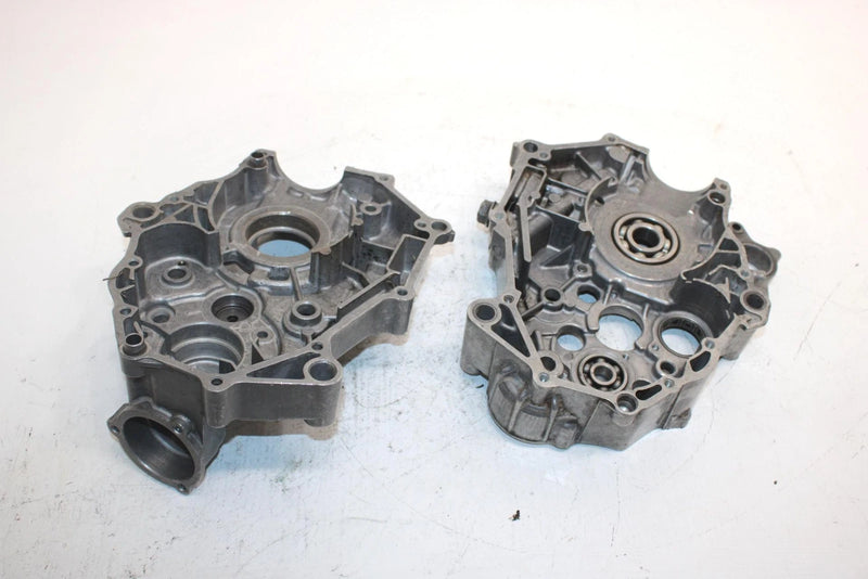 1987 Yamaha  Badger Yfm80t Oem Crankcase 2FJ-15100-00-00 AY9