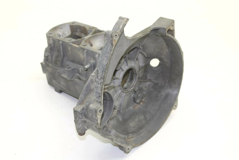 Yamaha OEM Crankcase  8j9-15100-01-00 SY45