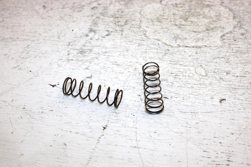 1996 Ski-doo Mxz 440 Oem Exhaust Valve Spring Pair 420239945 SS13