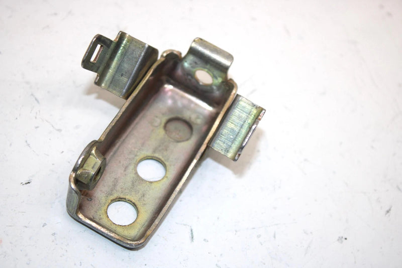 86 Honda Fourtrax 350 Trx350 4x4 Oem Right Air Duct Bracket 17214-HA7-670 AH31