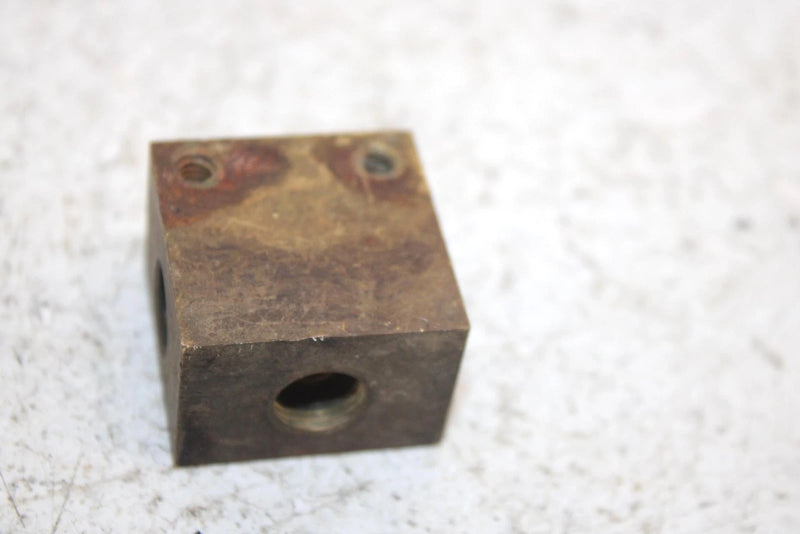1994 Polaris 300 Oem Brake Tee Fitting 7052103 AP94