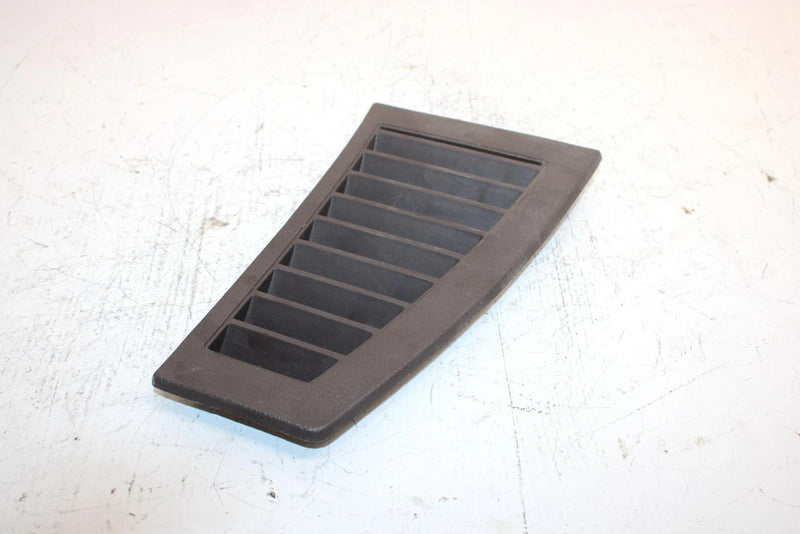 88 Yamaha Excel Iii Oem Left Rear Hood Louver 8Y3-77131-00-00 SY12