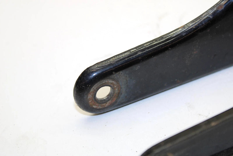 1992 Yamaha Exciter Ii Oem Front Pivot Linkage Bracket 8U7-47464-00-00 SY79