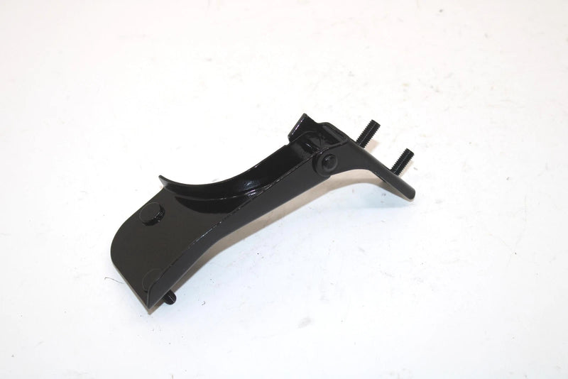 1988 Yamaha Bravo Oem Left Hinge 8R4-7714A-00-00 SY72