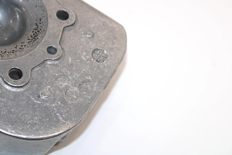 Yamaha Oem PTO Cylinder Head 8V0-11111-01-00 Q1694