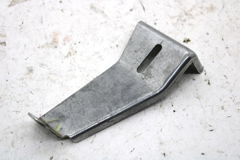 1994 Yamaha Vmax 600 St Oem Right Side Oil Tank Bracket 8AB-2193F-00-00 SY73