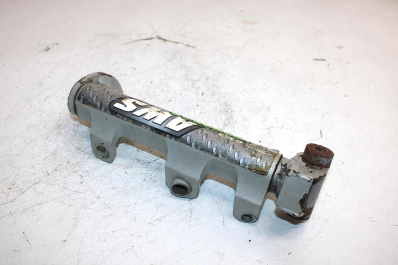 03 Arctic Cat Mountain Cat 600 Efi Oem Left Steering Knuckle 1703-077 SAS7